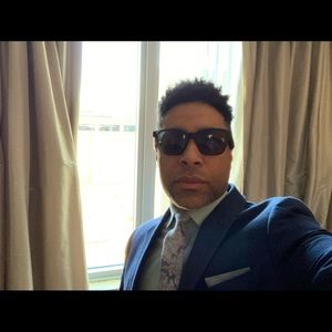 Meet your Posher, Eric